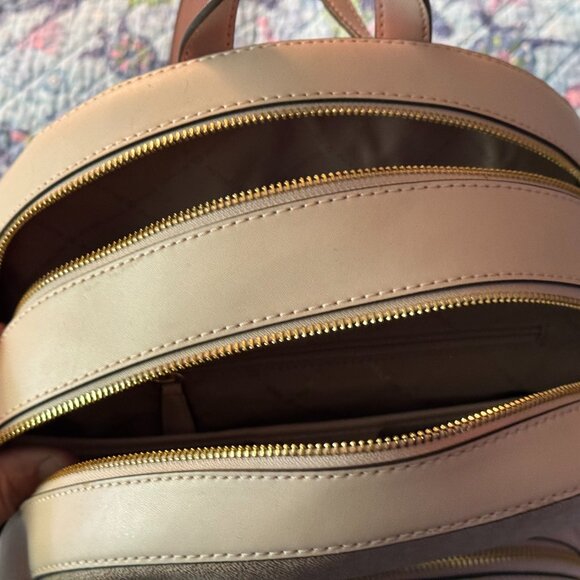 Michael Kors Jaycee backpack - Picture 9 of 10